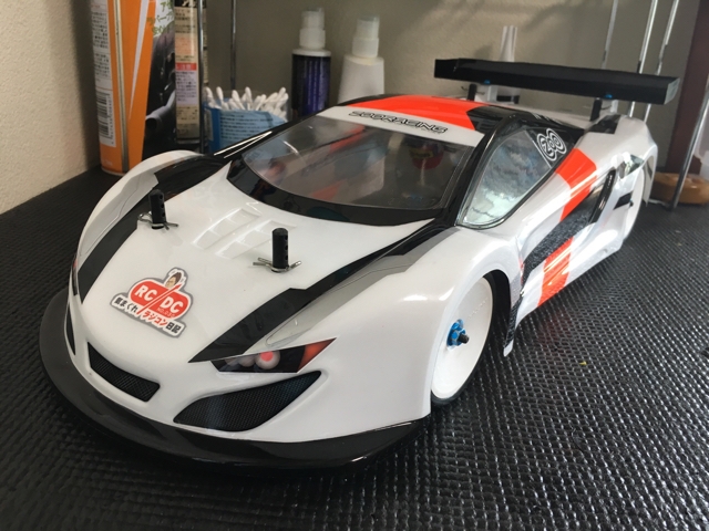ZooRacing ズーディアック（0.7mm）ボディを塗りました | RC/DC