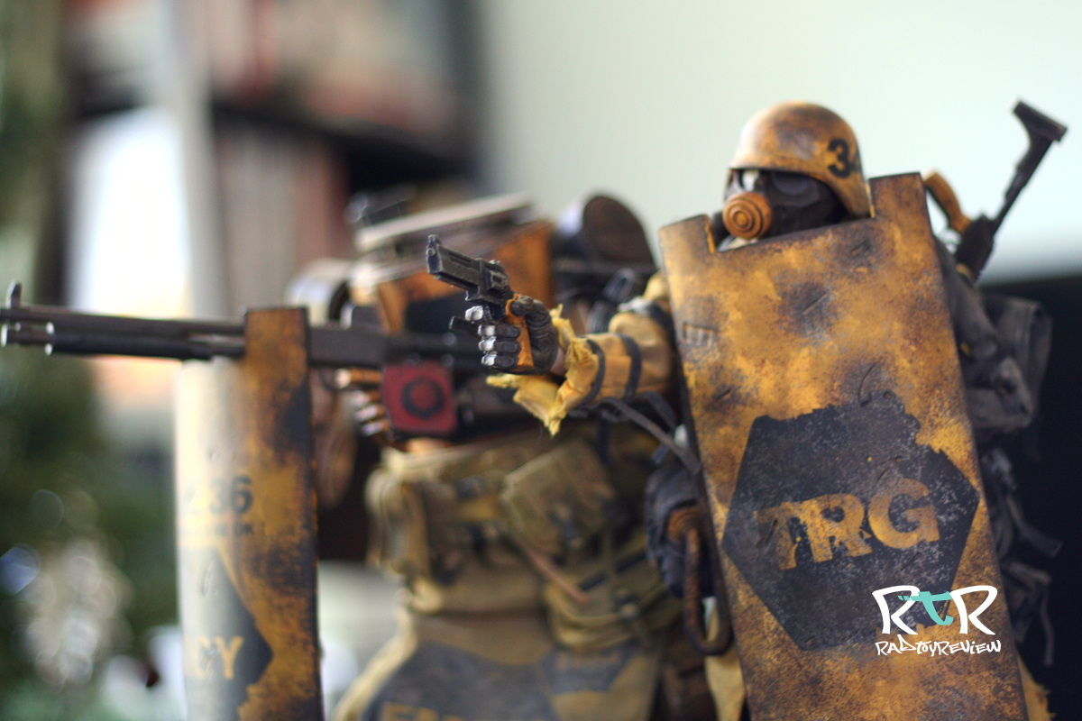 review* WWR Emgy Grunt | Rad Toy Review