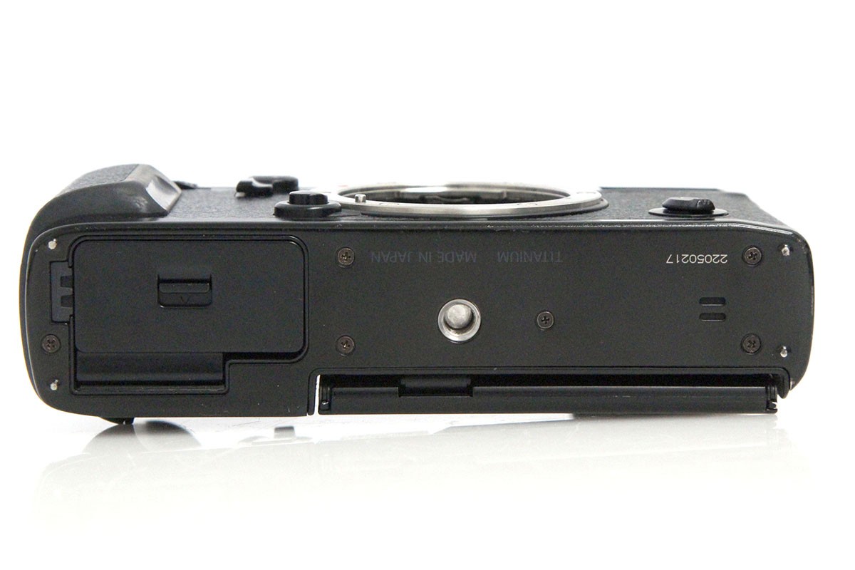 FUJIFILM X-Pro3 ボディ ブラック CA01-A11313-3Y3 @ | 富士フイルム