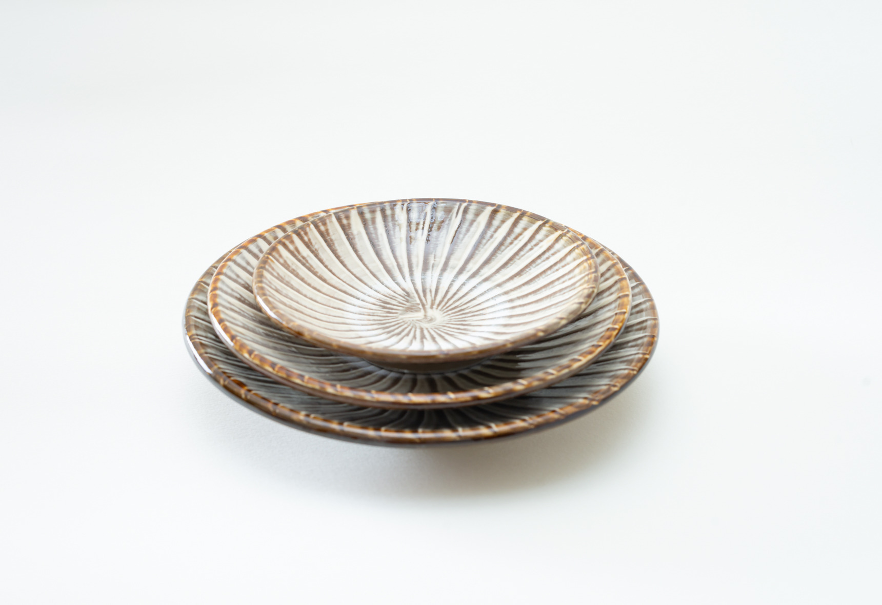 刷毛目 七寸皿 | オンラインショップ | 生活購買店reed