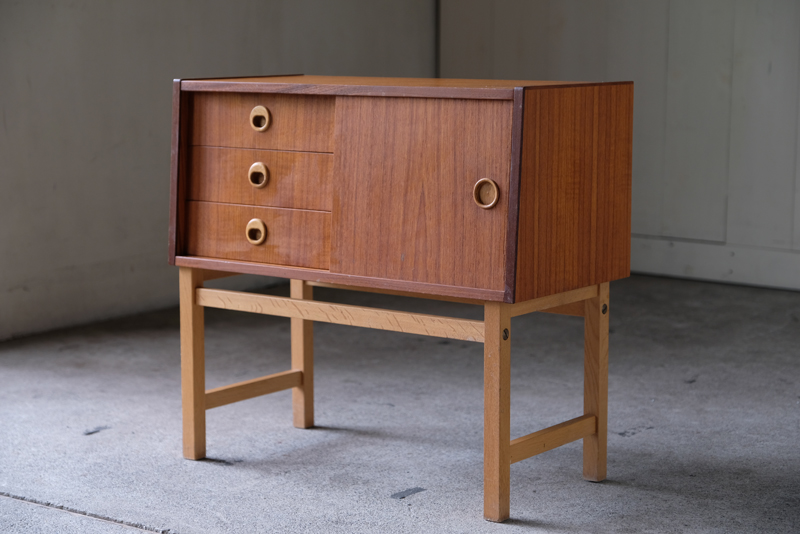 パ*ー様 チーク サイドボード チェスト 北欧 ミッドセンチュリー