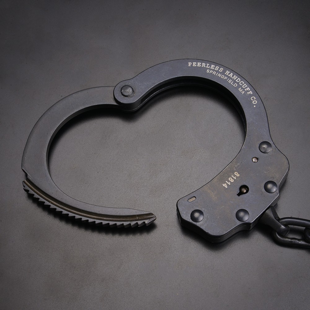 ピアレス 手錠 ダブルロック 701C 炭素鋼 チェーンタイプ | ミリタリー