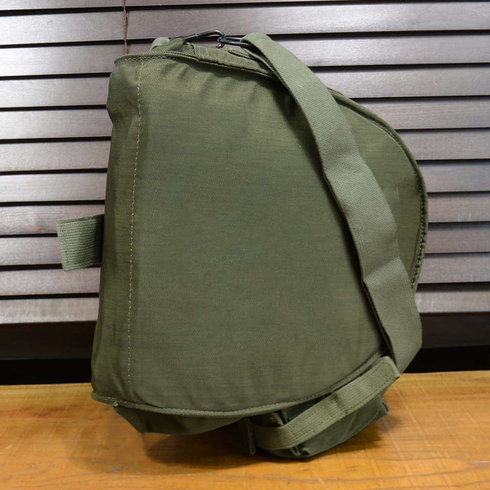 アメリカ軍放出品 ガスマスクバッグ M40 M42 MCU-2/APガスマスク用