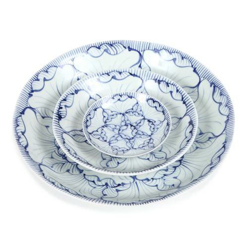 染付 花文皿 直径10.6㎝ 12枚 木箱付 タカサ 東さ7-0928③ 染付 花文皿