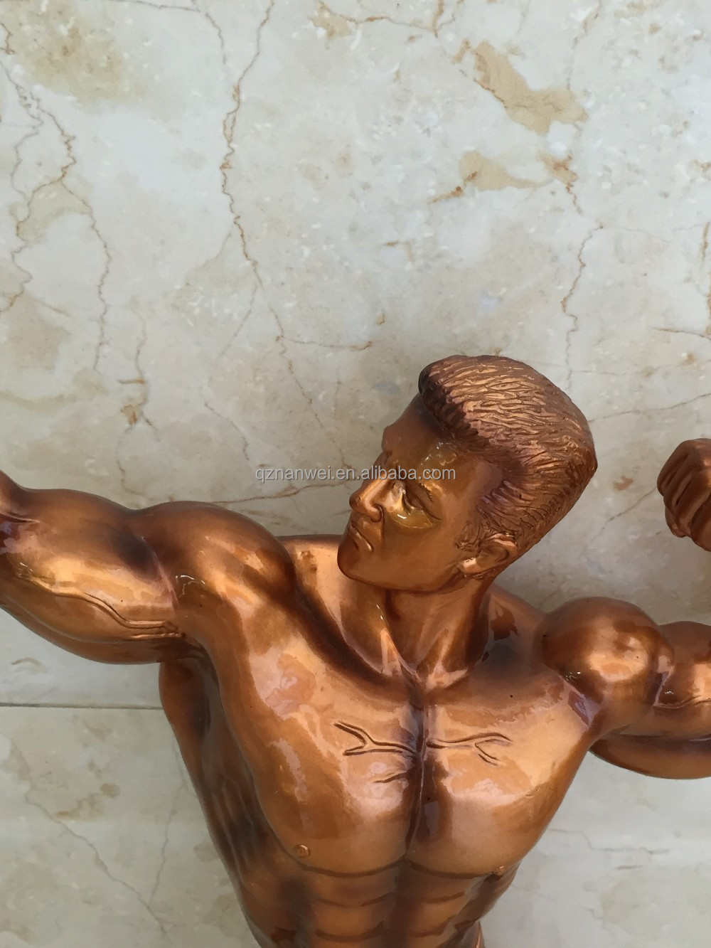 女子ボディビルダー像（ニールスアンデルセン社製）・マッスル・筋肉美