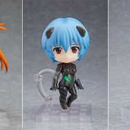 ヱヴァ新劇場版」アスカ、アヤナミレイ（仮称）、マリのプラグスーツ