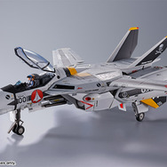 超時空要塞マクロス」ロイ・フォッカーのVF-1S、“DX超合金”で