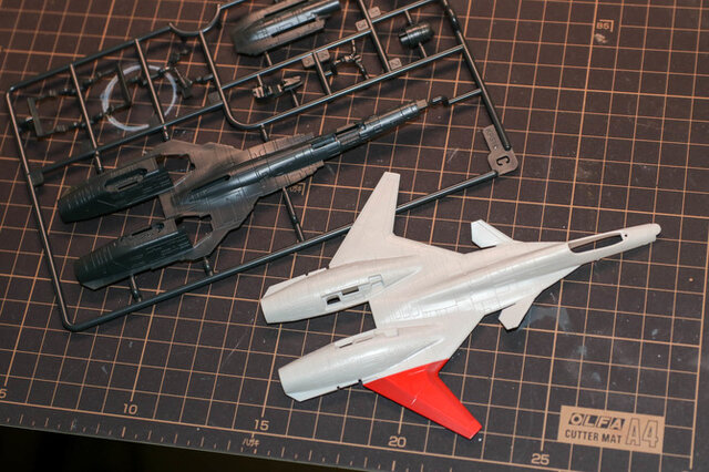 エースコンバット』プラモデル1/144「ADFX-01」レビュー！LEDで