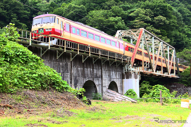 サボ】 万座・鹿沢口 上野 高崎 急行 草津 サイドボード 行先板 金属製