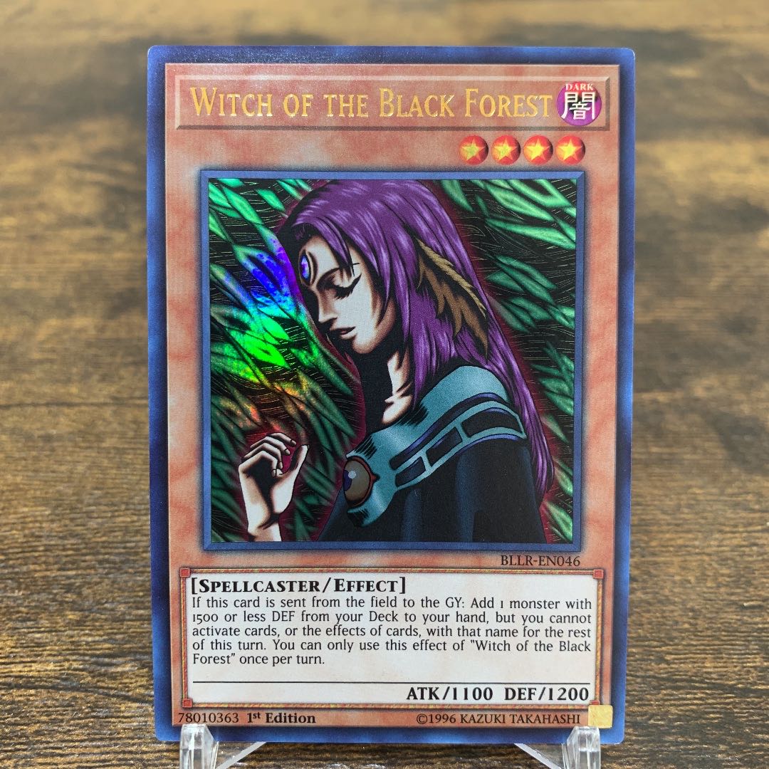 遊戯王【英語版】黒き森のウィッチ ウル 1枚の通販 Riisa☆遊戯王
