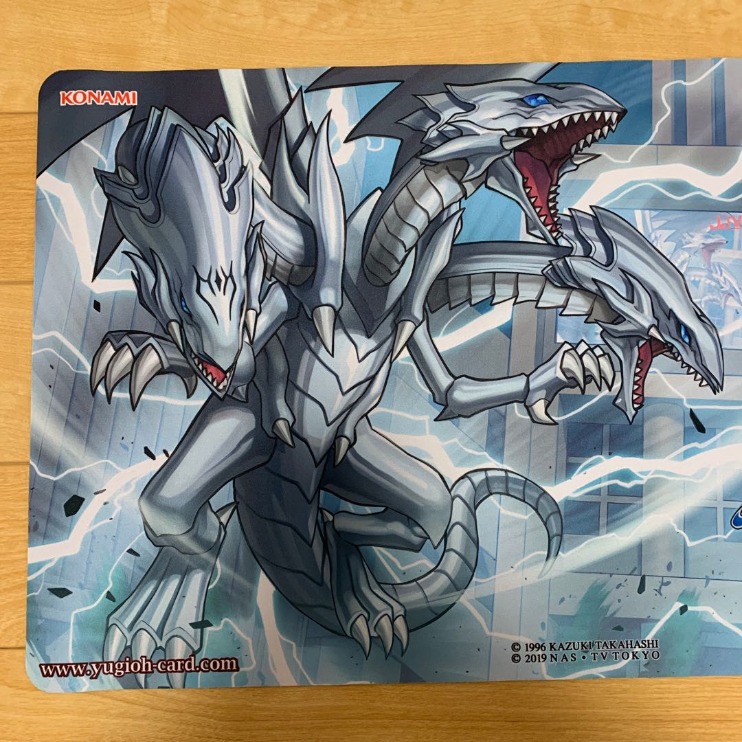 遊戯王/プレイマット/公式/青眼の白龍＆ブラックマジシャン yugioh day