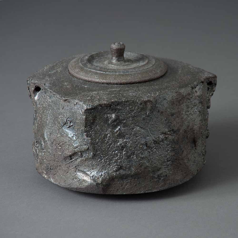 茶釜□亀甲文 浄榮造 鉄窯 六角紋 獅子耳付 透かしつまみ 煎茶道具