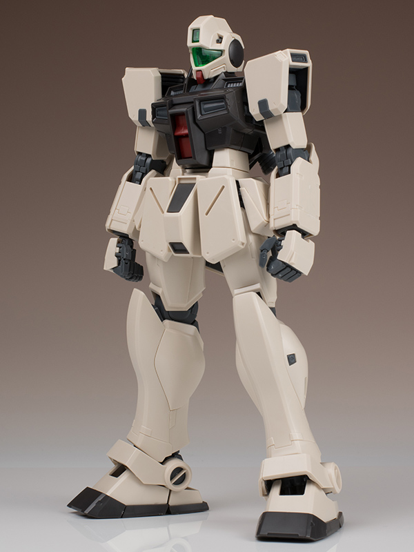 MG 1/100 ジム・コマンド（宇宙戦仕様）