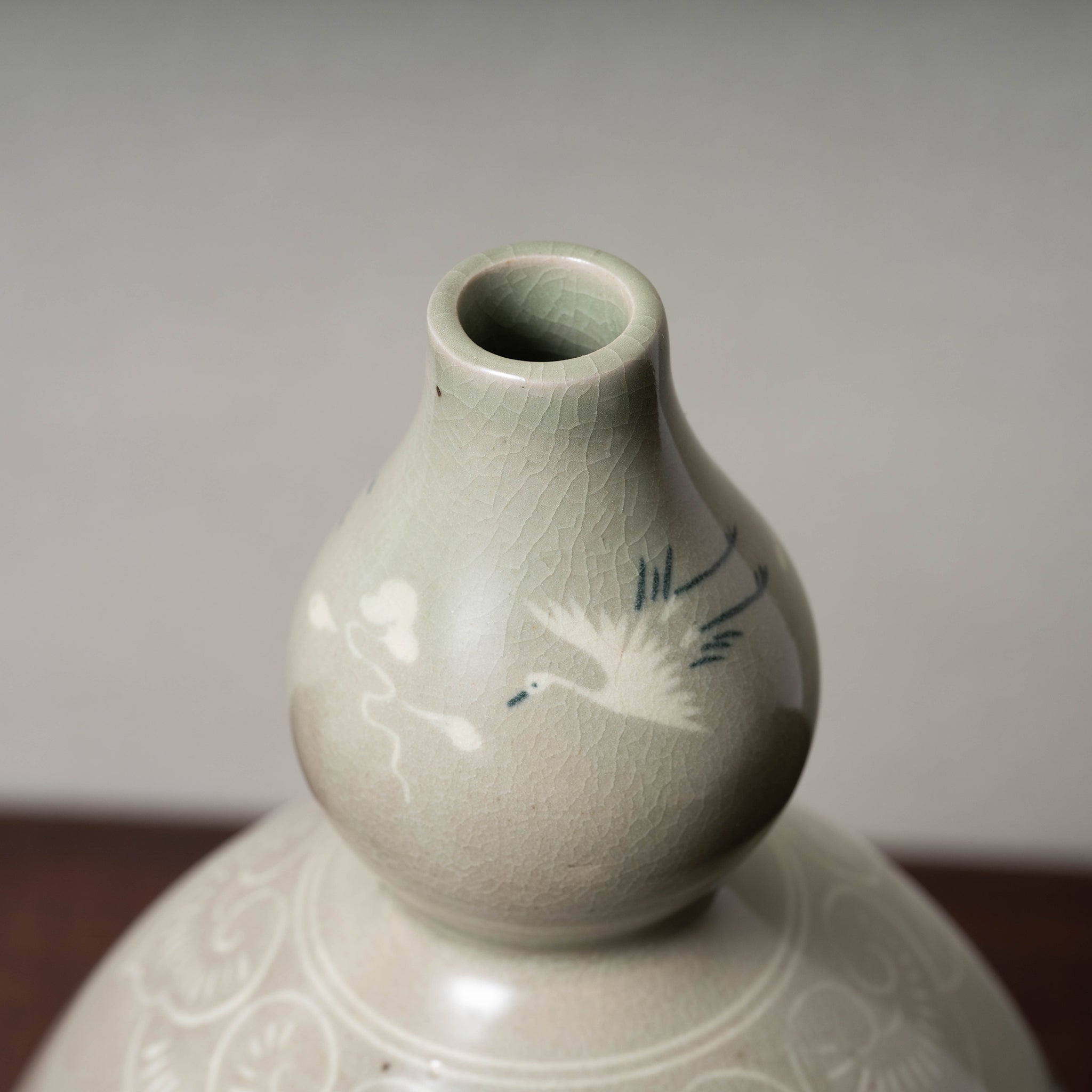 李朝 高麗 コレクター品 青磁 象嵌 花草紋 盤 箱付 白磁 朝鮮 韓国