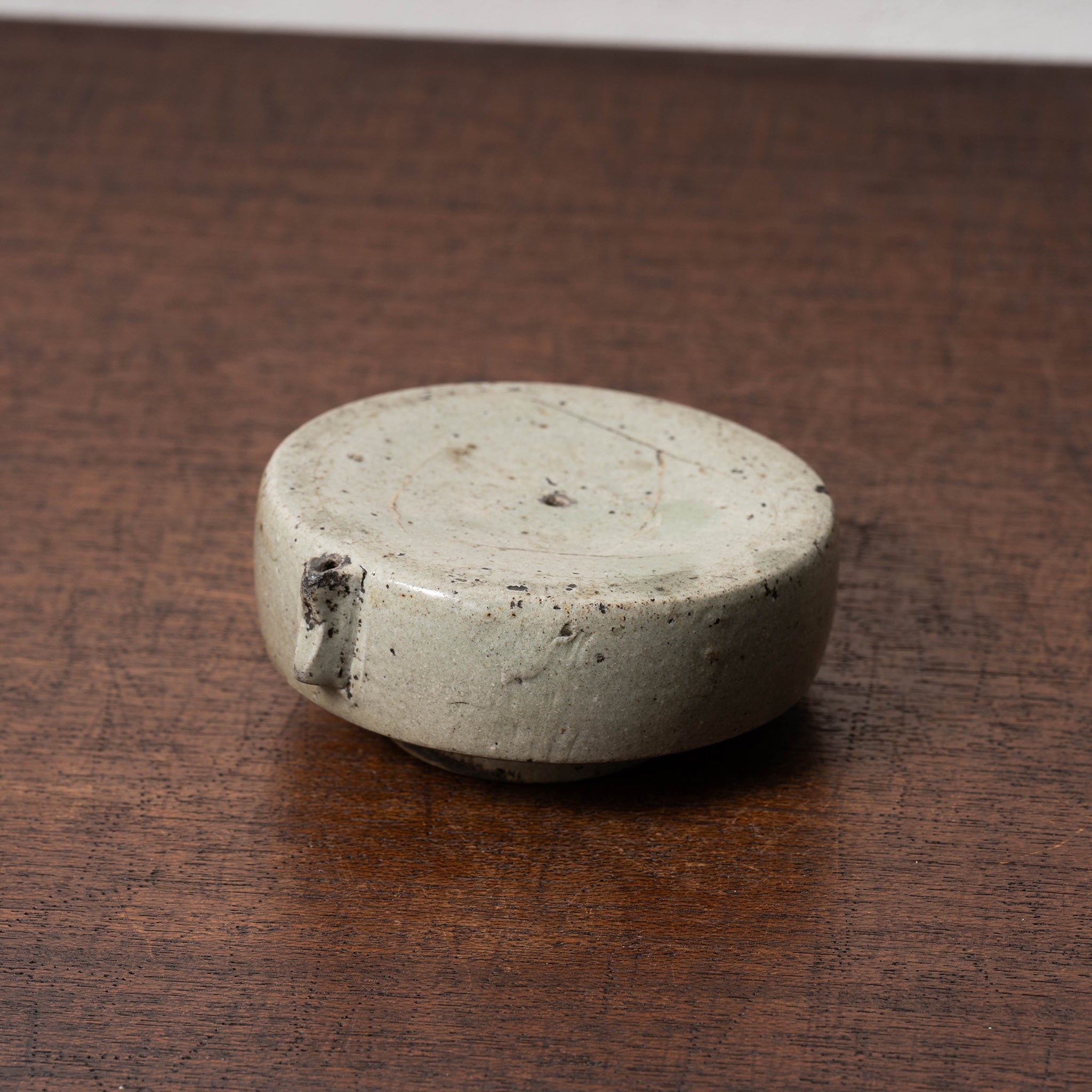 李朝 青磁桜花型梅花紋水滴 李朝 青磁桜花型梅花紋水滴 李朝 青磁桜花