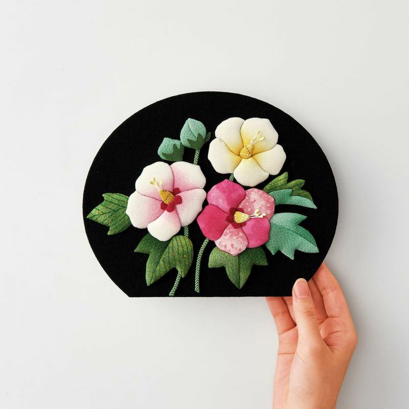 押絵飾り・花歳時記（芙蓉）｜株式会社さくらほりきり