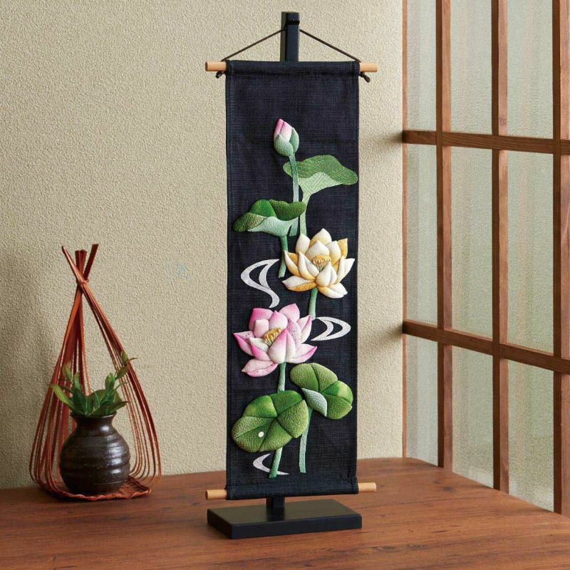 ロングタペストリー・清風の蓮｜株式会社さくらほりきり
