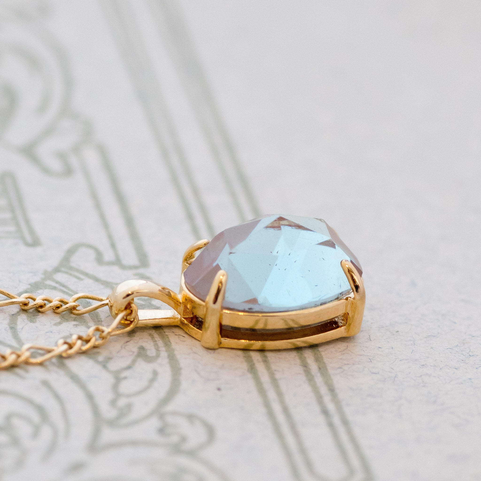 アンティークサフィレット 1粒ネックレス 【公式通販】