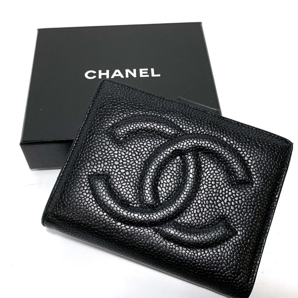 CHANEL シャネル 折り財布 Wホック ココマーク キャビアスキン CHANEL