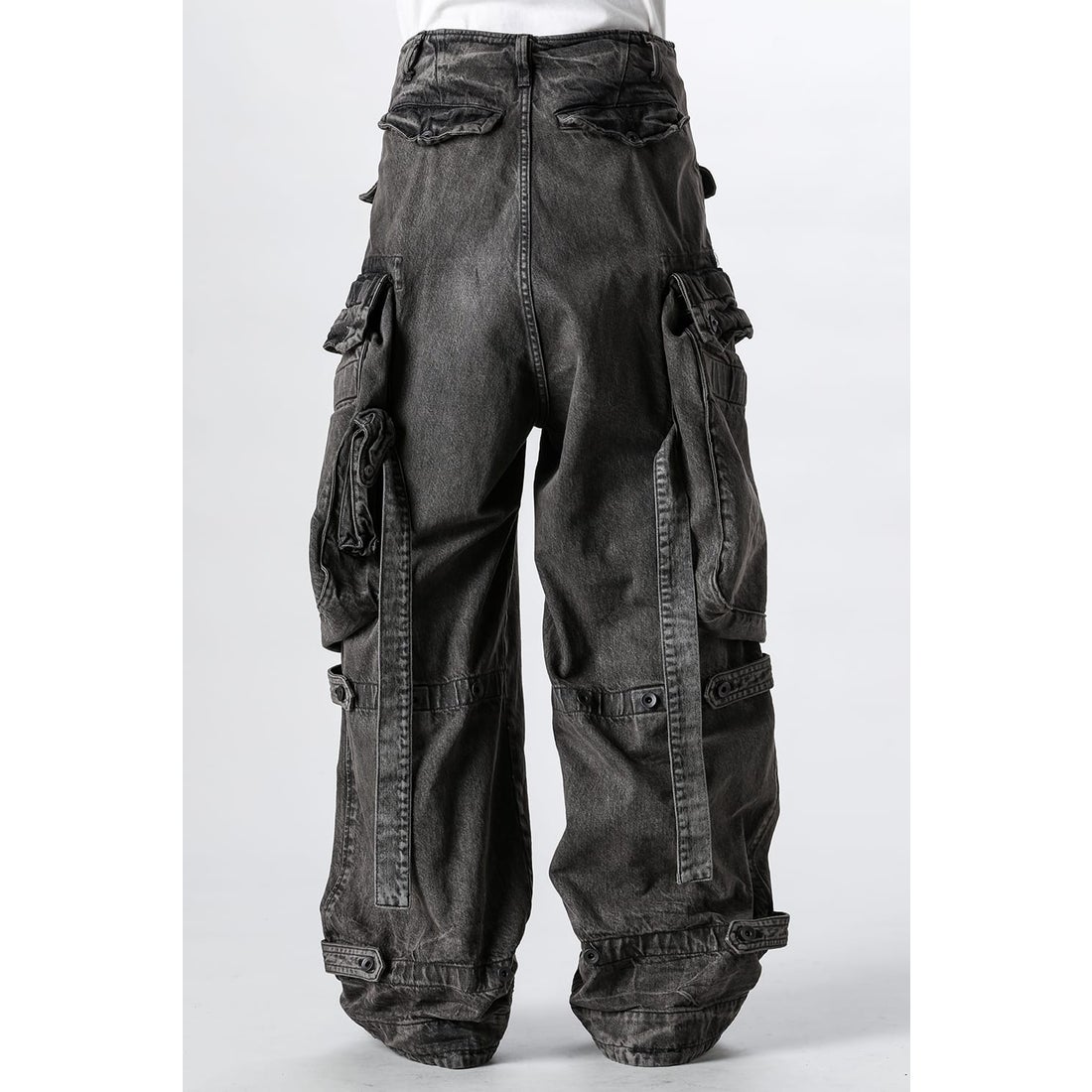 JULIUS 12oz Denim Wide Gasmask Cargo Pants（CHARCOAL） - Osaka