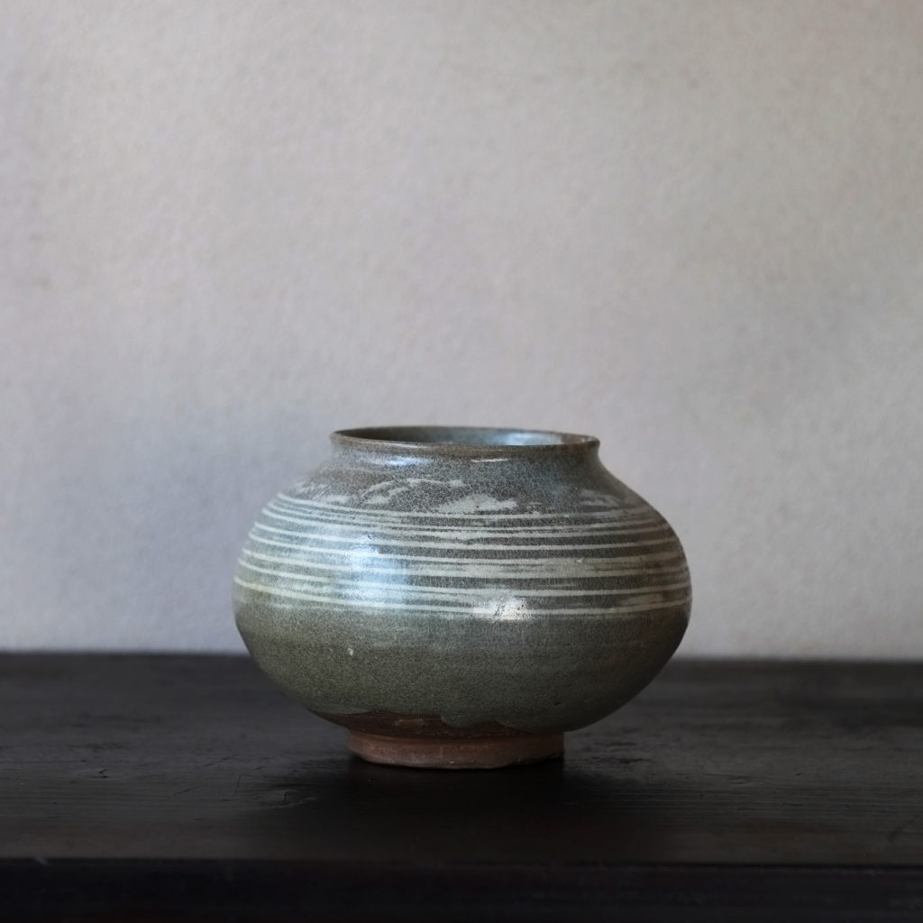 李朝 白磁 塩笥 壺 骨董 民藝 グレー 李朝 白磁 塩笥 壺 骨董 民藝