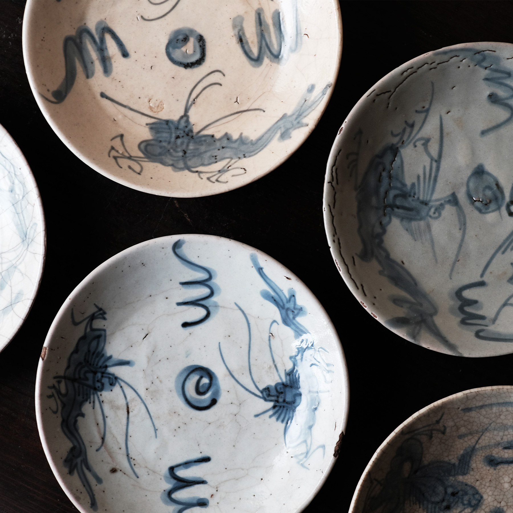 大名品❗】16-17世紀 中国古陶磁 明朝 青華 古染 花文 砂高台 呉須皿