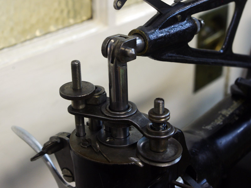 No.406 SINGER 29K58 シンガー製 革・厚物用 八方ミシン 腕ミシン