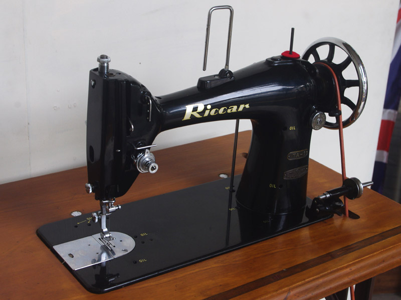 No.654 RICCAR TA-1 リッカー製 職業用足踏みミシンアンティークミシン