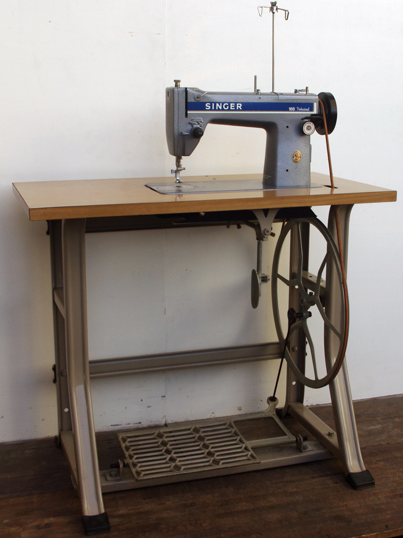 No.659 SINGER 188 professional シンガー製 職業用足踏みミシン