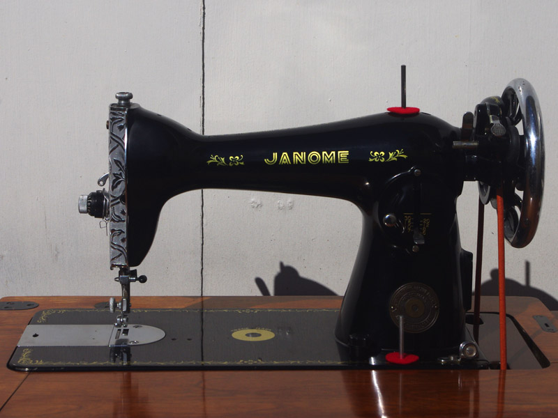No.691 Janome ジャノメ製 家庭用足踏みミシン：アンティークミシン