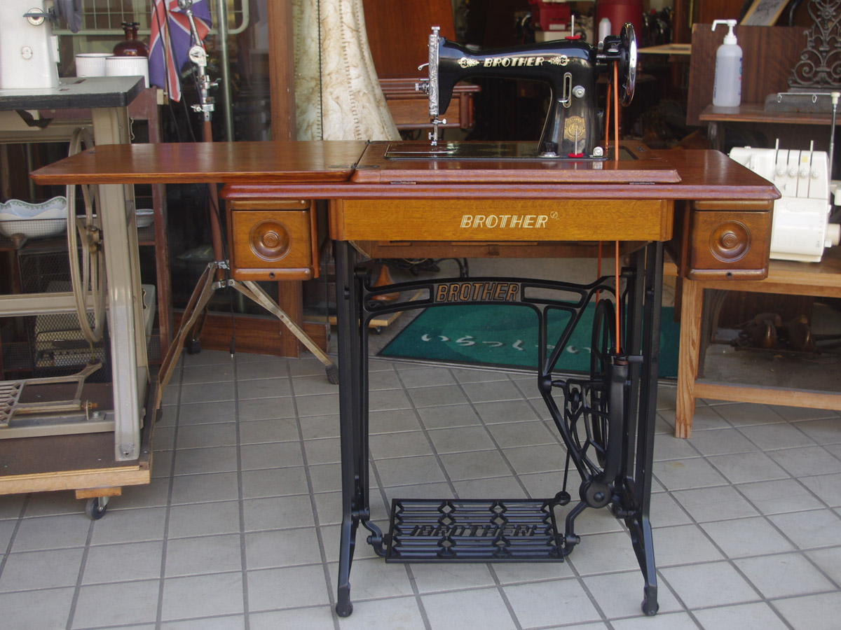 アンティーク※BROTHER 足踏みミシン脚のテーブル アイアン No.2