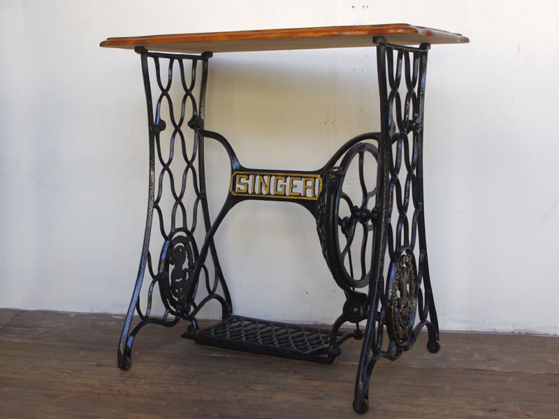 BOTHER足踏みミシンの鉄脚 アイアン テーブルに！ BOTHER足踏みミシン