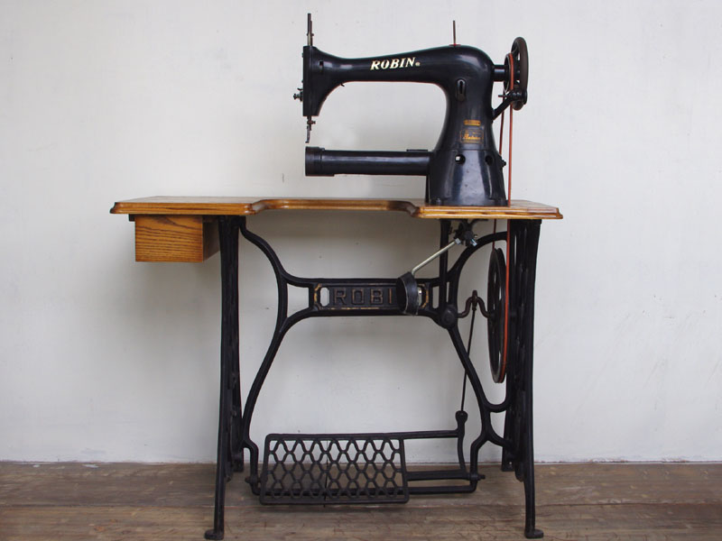 No.188 ROBIN TE-1 大同工業製 腕ミシン 足踏みミシン：アンティーク
