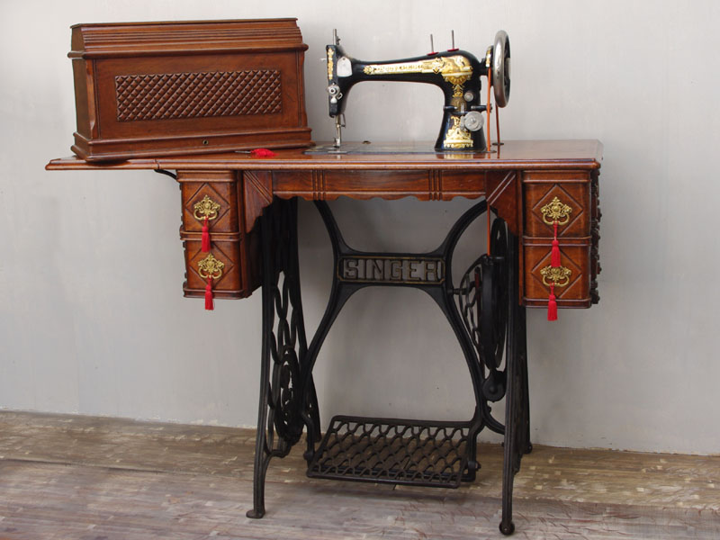 No.298 SINGER 27K シンガー製 家庭用足踏みミシン：アンティーク