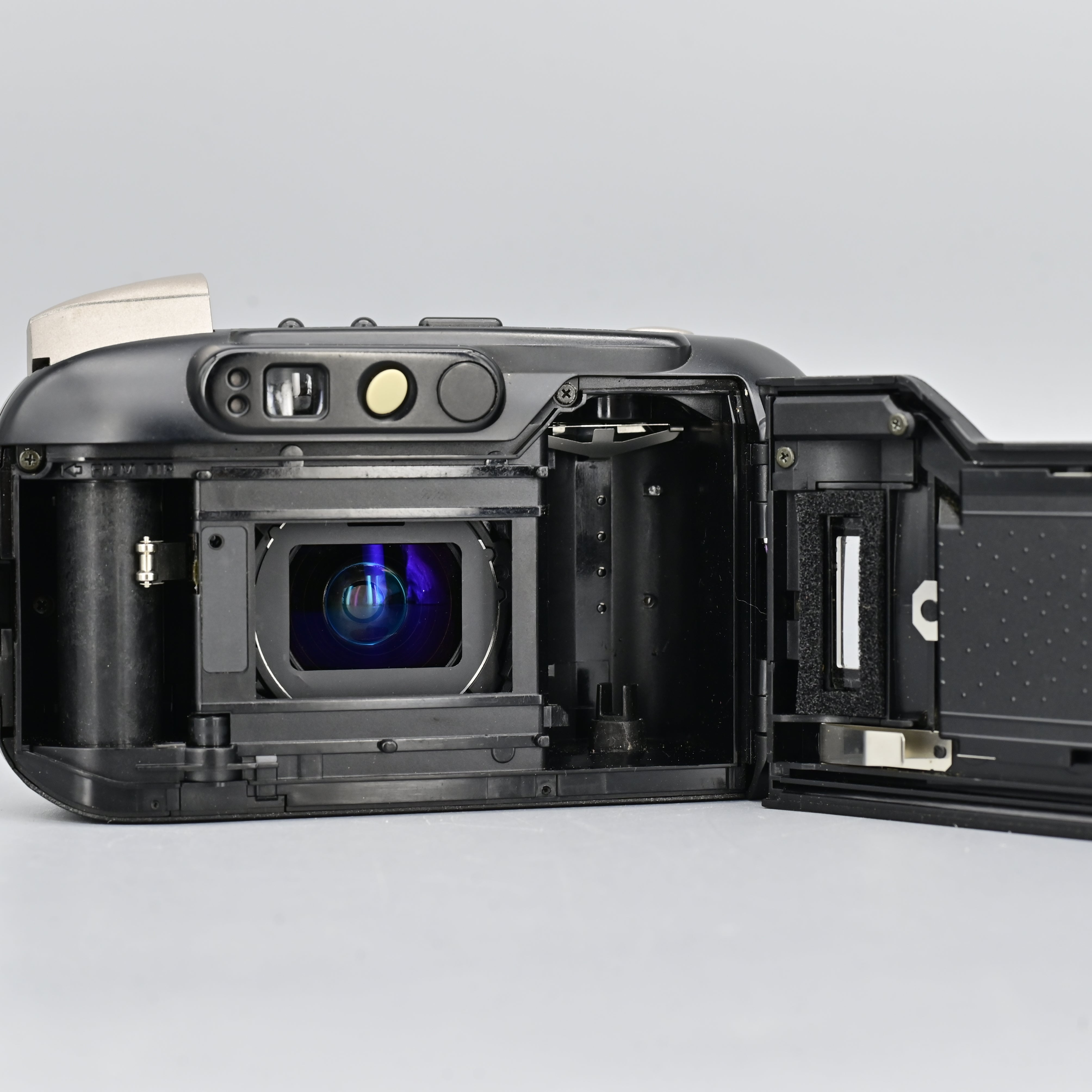 Minolta 70W Riva Zoom [READ] – SHOWA