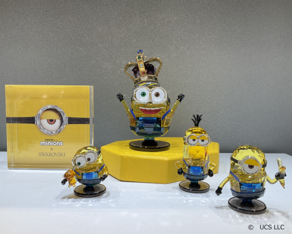 ミニオン スワロフスキー 王冠付きフィギュア スワロフスキー