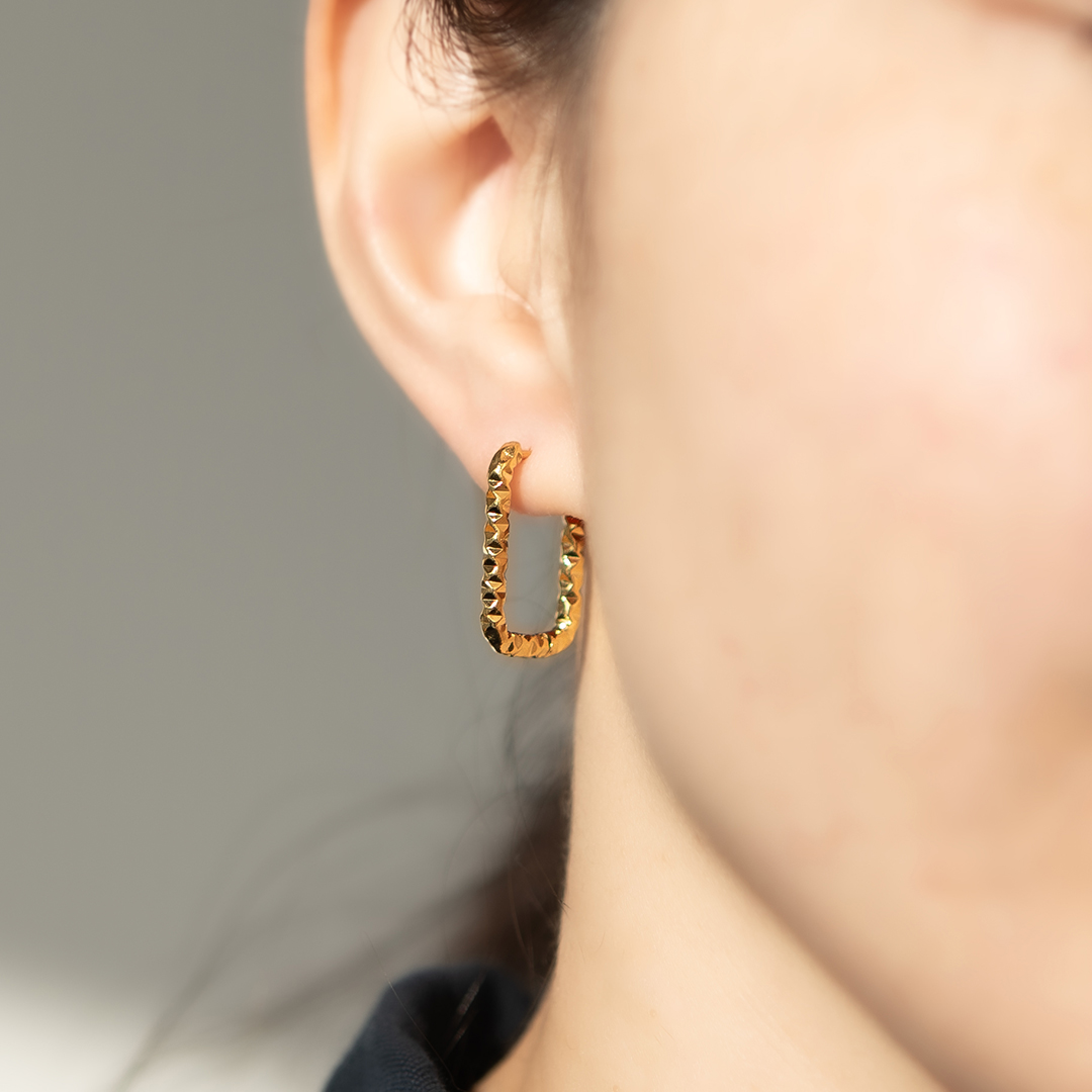 中折れピアス サージカルステンレス イエローゴールドIPコーティング