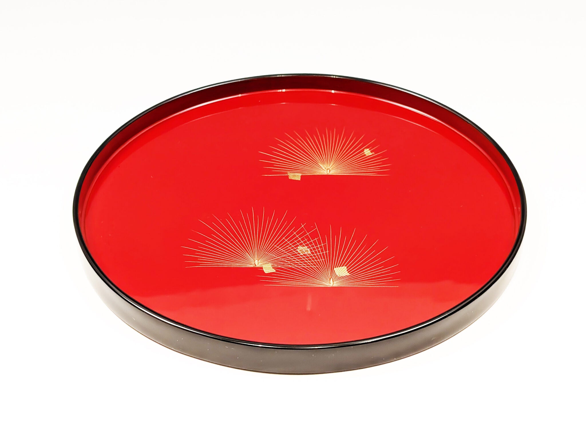 輪島塗 丸盆8.5寸 寿松 沈金（外黒内朱） – 漆陶舗あらき 輪島塗
