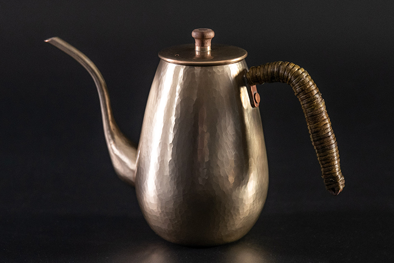 新潟直送計画】珈琲ドリップポット（燕鎚起銅器） – 富貴堂