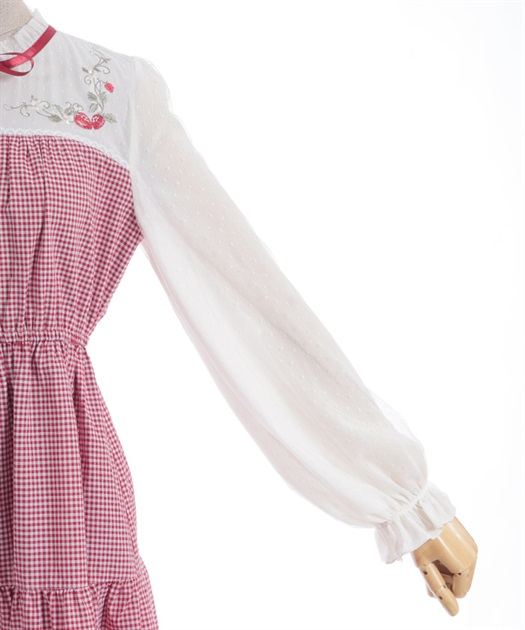 アトリエgg ストロベリー柄ワンピース アトリエgg ストロベリー柄