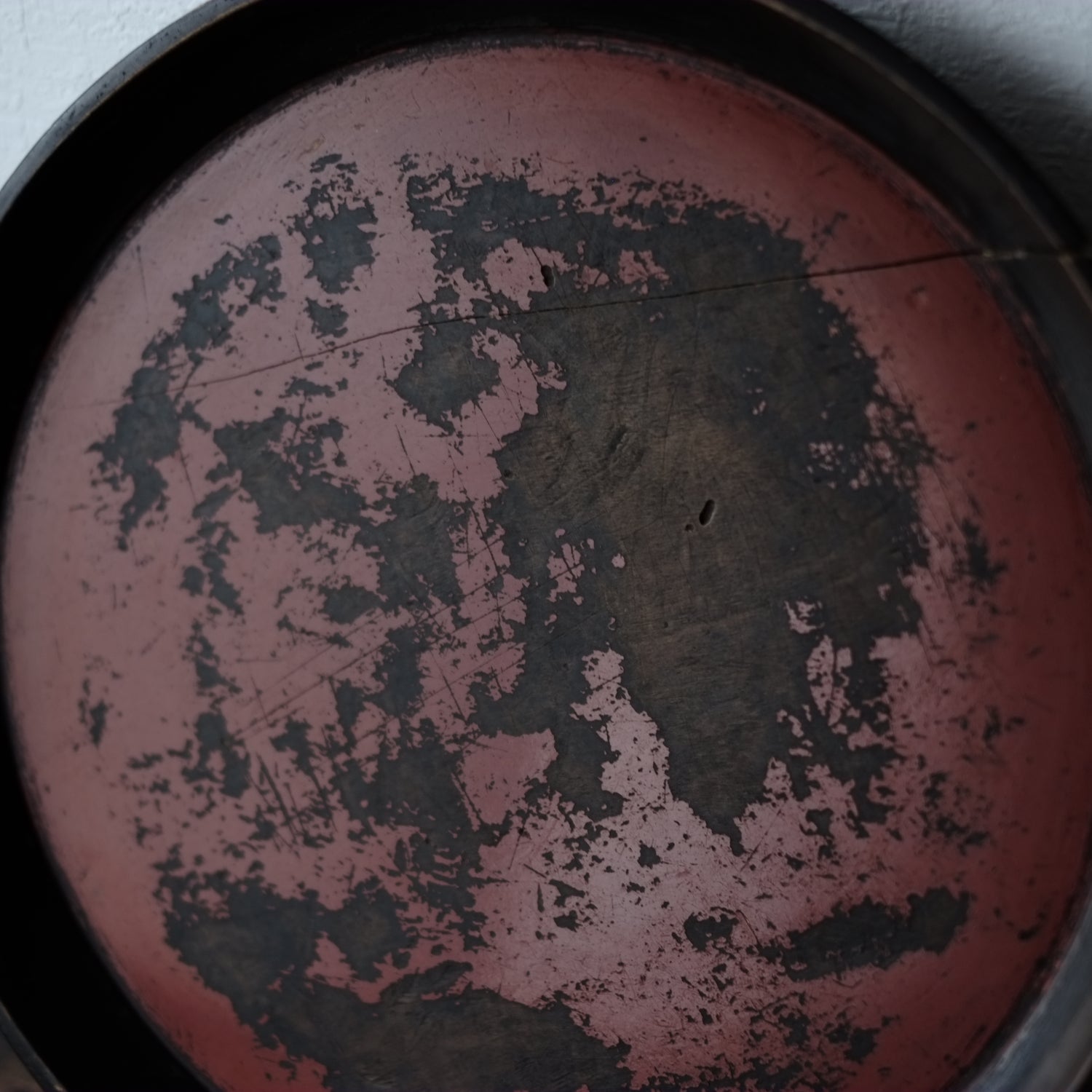 時代 抽象画 縁黒漆朱丸盆(江戸時代) – 逢季荘