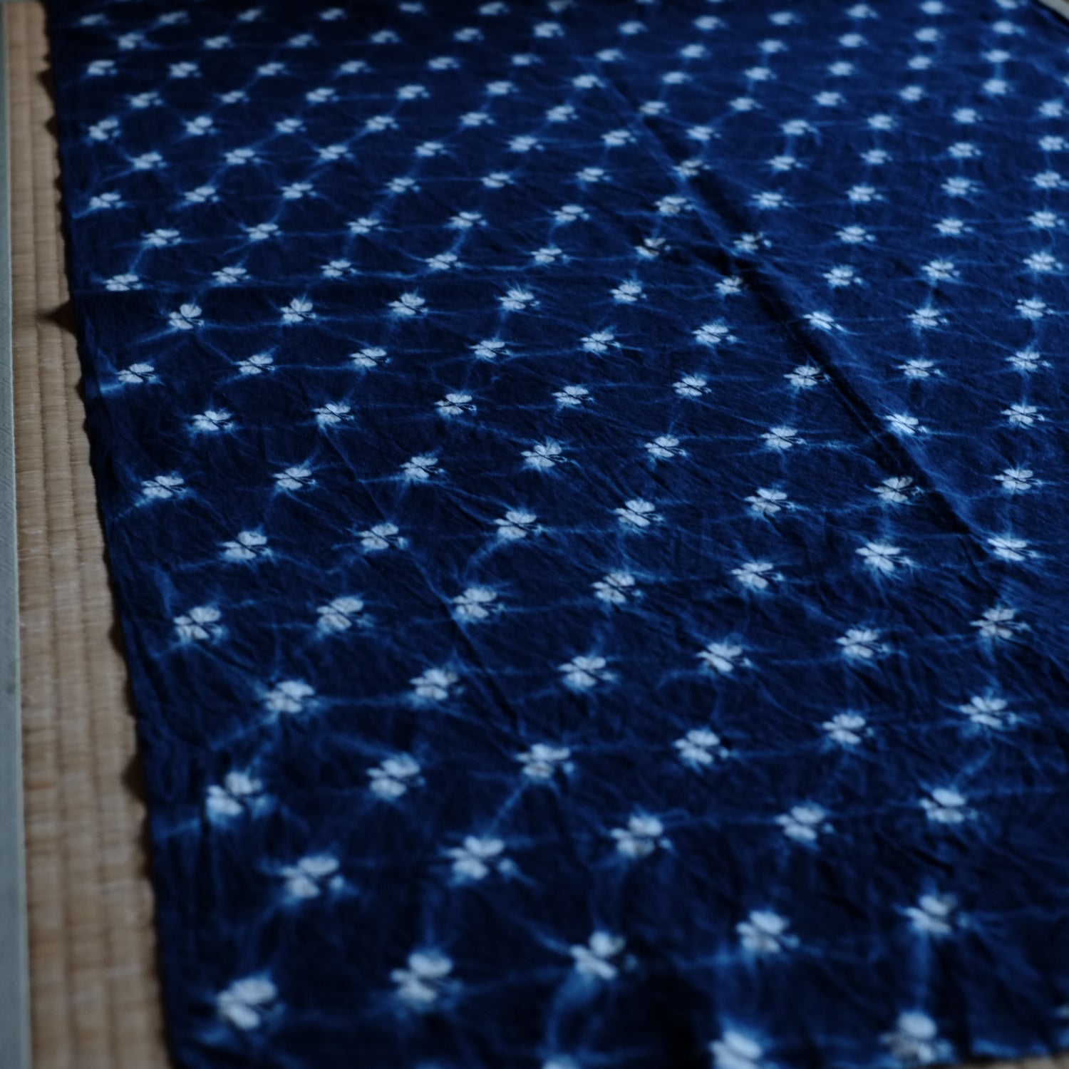 時代 白族 胡蝶絞り 藍染大布 (20世紀) – 逢季荘