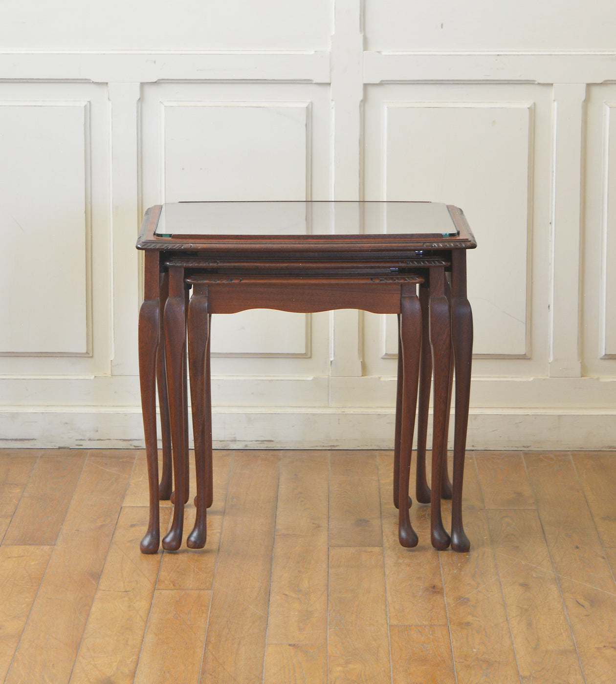 アンティークネストテーブル – 英国アンティーク家具専門店 神戸家具