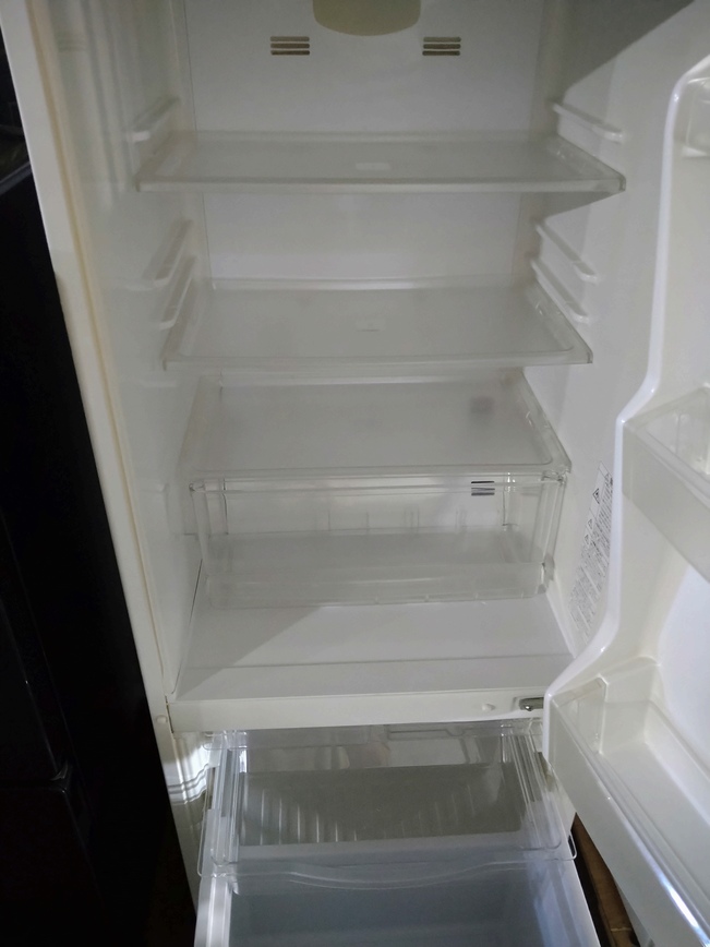 送料込み】SANYO冷蔵庫 175L 2ドア SR-B18P 送料込み】SANYO冷蔵庫