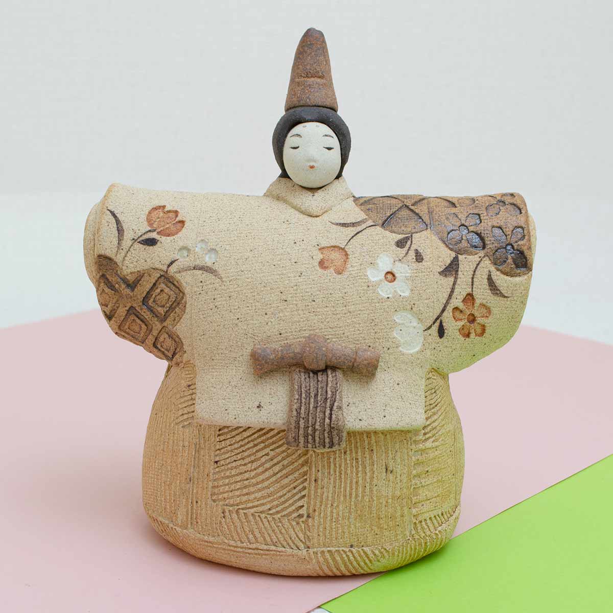 週末値引陶器の城と人形の装飾品