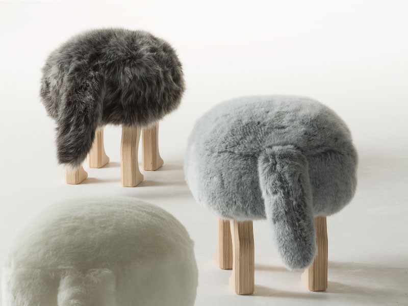 羊 スツール 北欧 羊の形のファースツール アクタス 子羊とペア！ 羊