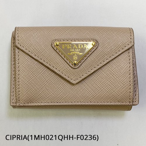 PRADA（プラダ） サフィアーノトライアングル 財布 レディース ピンク
