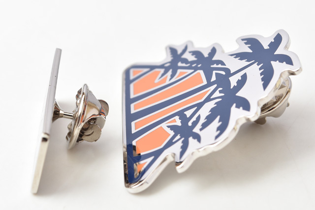 PRADA（プラダ） ピンブローチ/ピンバッジ 3点セット アクセサリー