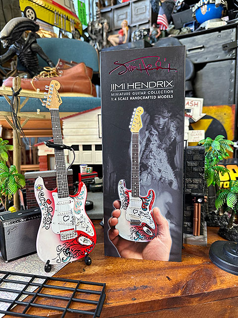 ジミ・ヘンドリックス フェンダー ストラトキャスター モントレー