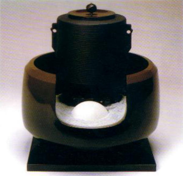 茶道具 風炉釜 電熱風炉 野々田式 面取風炉 合金製 古銅色 炭型電熱器